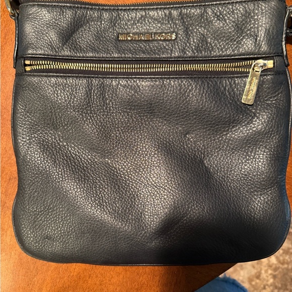 Michael Kors Black Pebbled Leather Crossbody Bag With Front Zipper - Picture 2 of 8